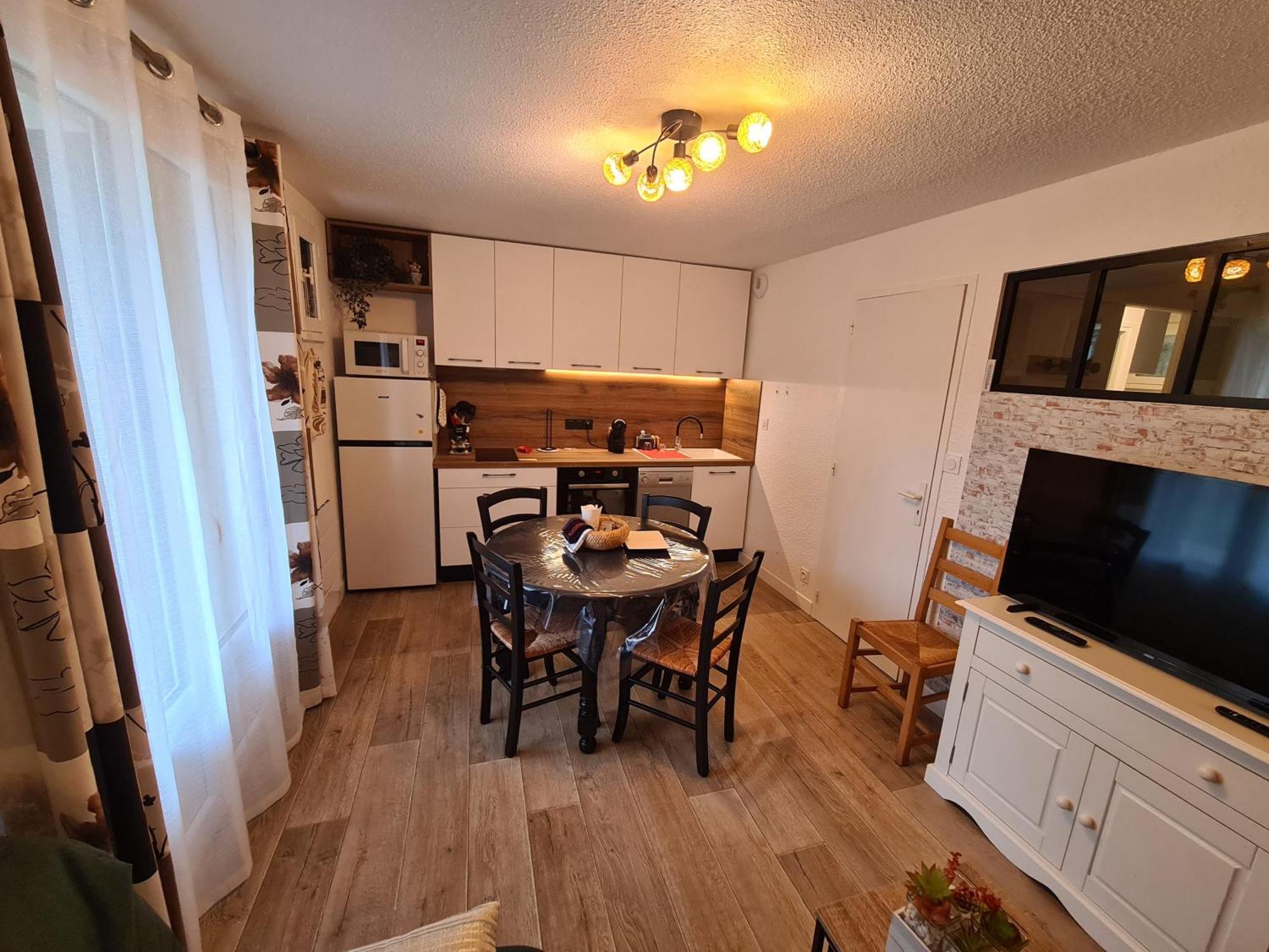 Escapade Montagne En Famille, Appartement Cosy Avec Piscine Couverte Bielle Kültér fotó